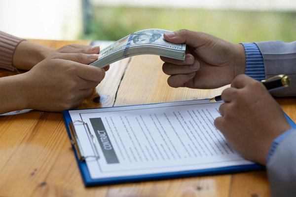 Salaire net aesh 24h 2024 : ce que vous devez savoir